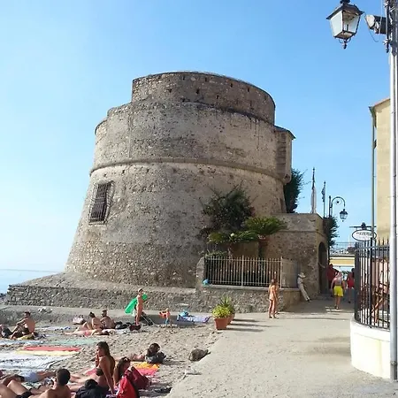 Casa de Férias Tipica Casa Ligure In Pietra - Centro - Typical Ligurian Stone House Garlenda
